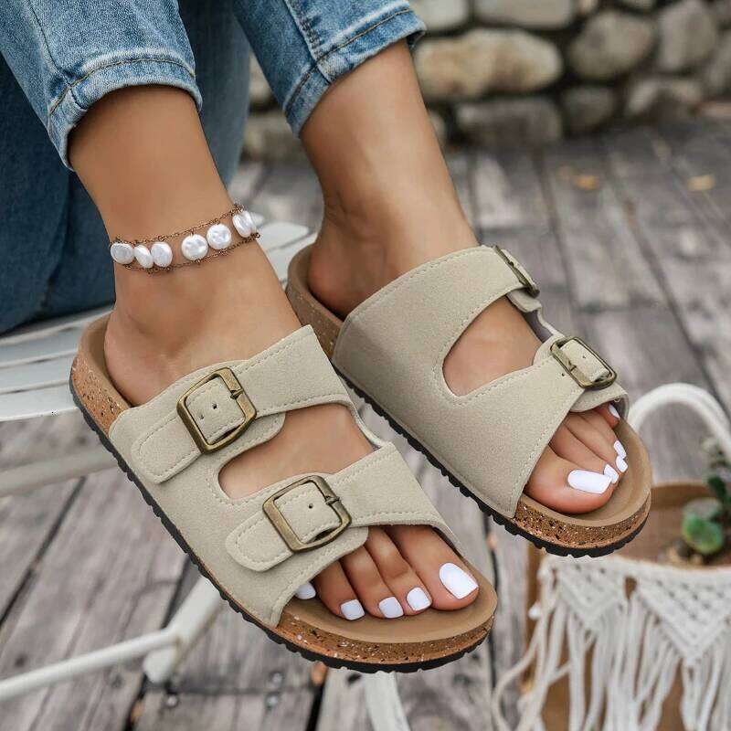 2026 New Summer Fashion Buckle Breathable Slippers Outdoor Casual Flip Flops Designer Women Shoes