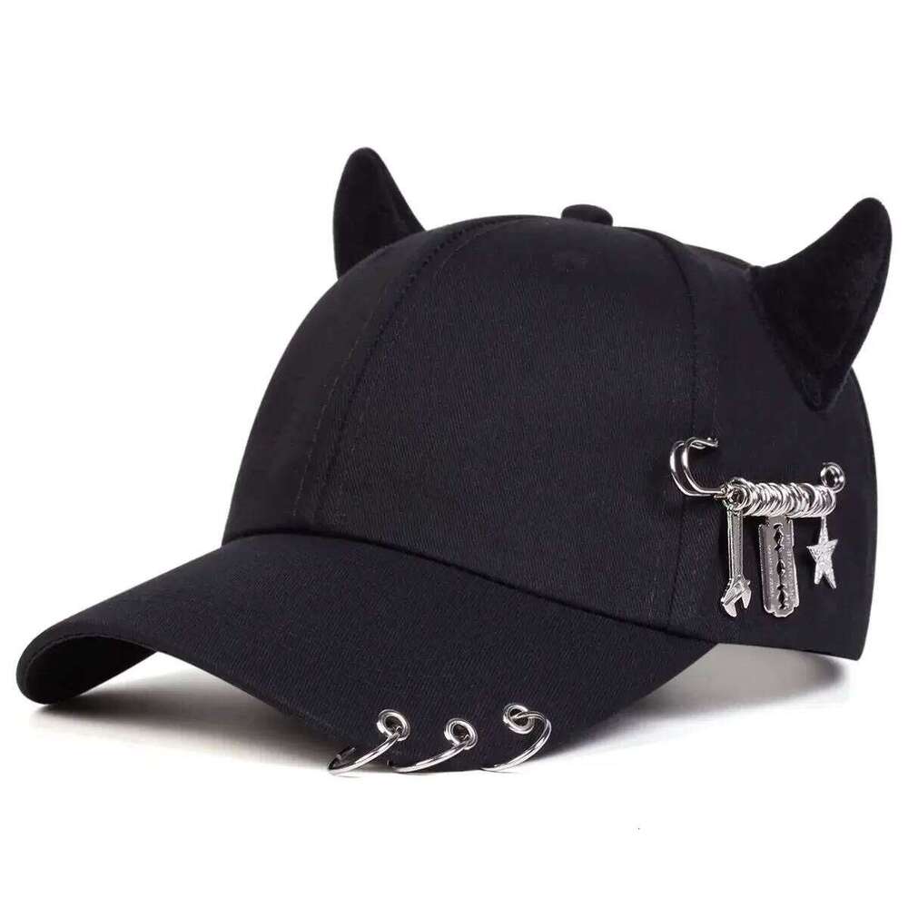 Personalized cow horn iron ring baseball versatile student curved brim duckbill cap for men and women street hip-hop Y260304