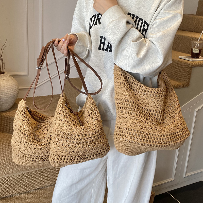 Korean style women's simple grass woven large capacity crochet commuting shoulder bag, high-end vacation handbag shoulder bag, designer bag