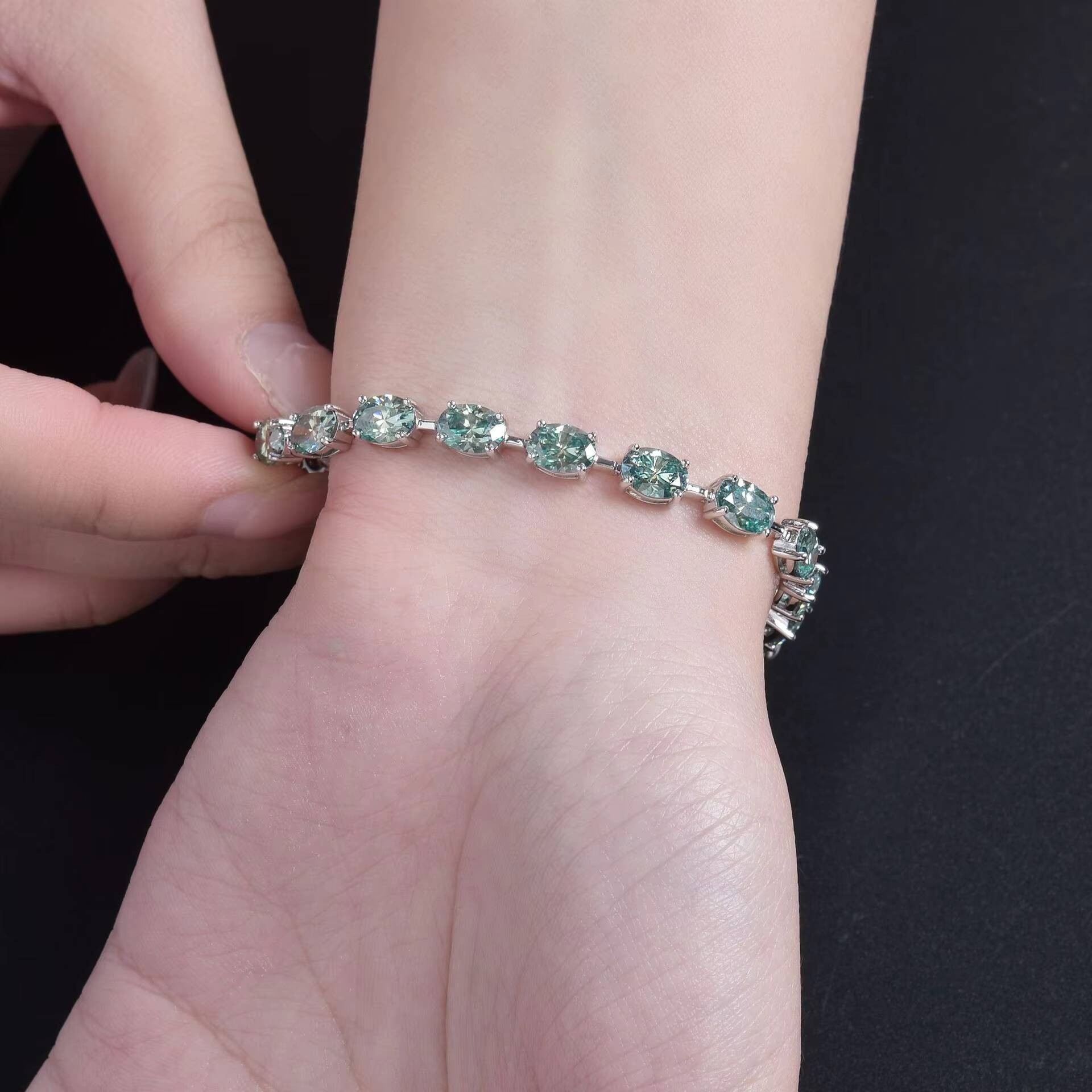 De 1ct Oval Cut 925 Silver Full Moissanite Bracelets Turquoise Moissanite Tennis Bracelets Oval Blue-green Moissanite Bracelets