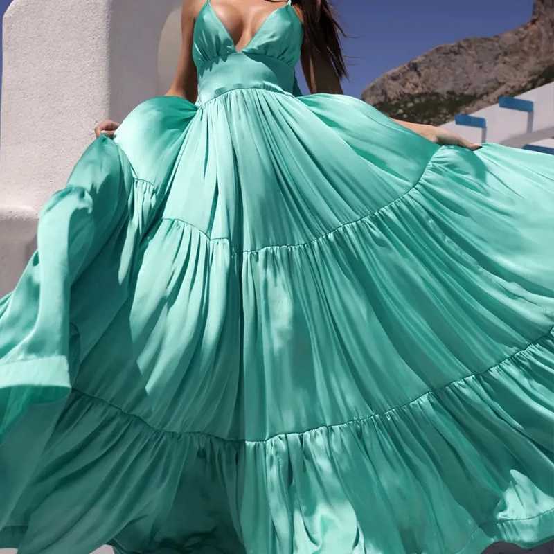 Sexy Backless Beach Party Dresses Elegant Deep V-neck Hight Waist Summer Dress Womens Fashion Sleeveless Solid Big Swing Dress X260306