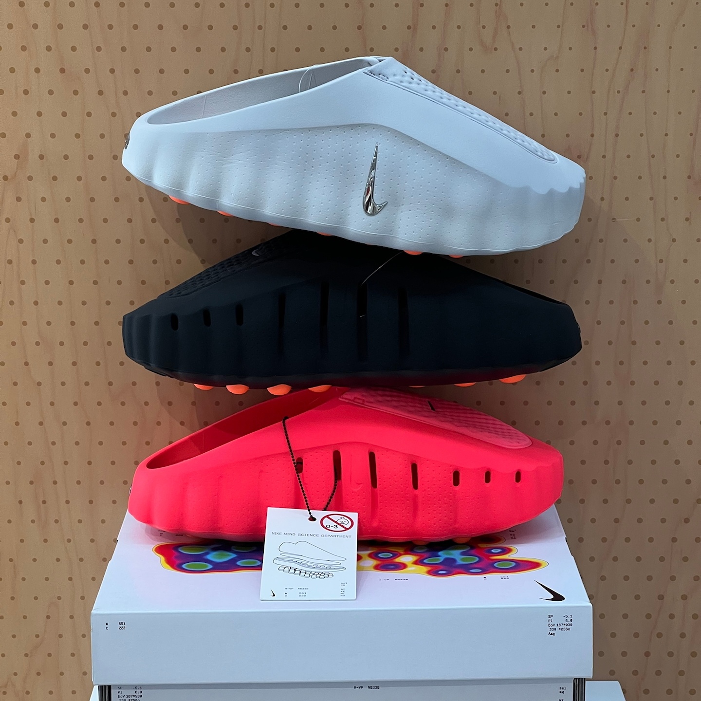 7A Mind 001 002 slides Sports Men's Pregame Mules Pre-match Daily Outfit Triple Black Tech Comfortable Bone Solar Red Black Chrome Light Smoke Grey EUR
