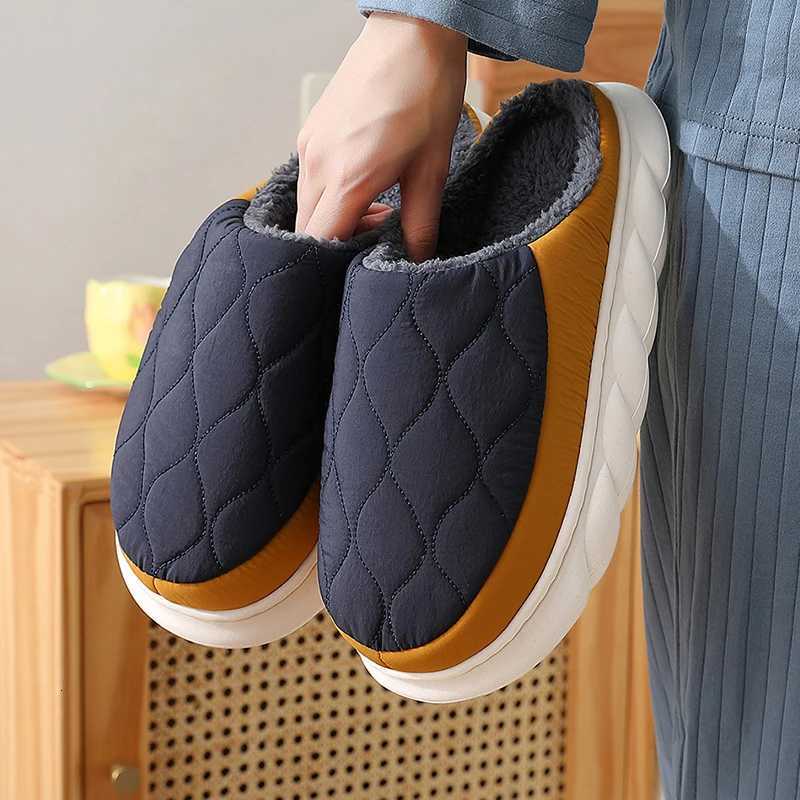 Comwarm Winter Fur Plush Women Slippers Winter Fluffy Warm Waterproof Home Slippers Women Men Outdoor Soft Sole Furry Slippers S260305