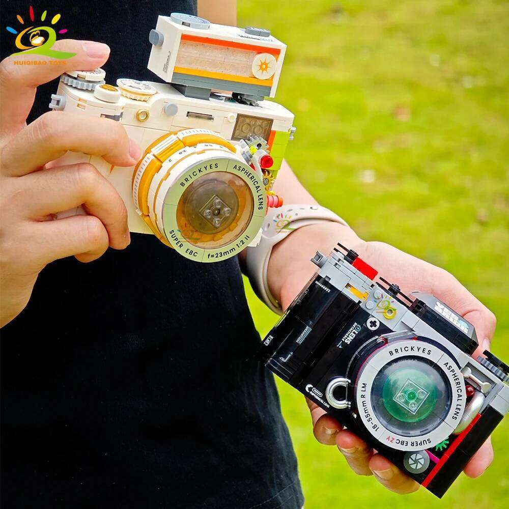 HUIQIBAO Simulation Retro Camera Model Micro Building Blocks Mini Bricks Assemble Children Toys Desk Home Decoration Kids Gift Z260306