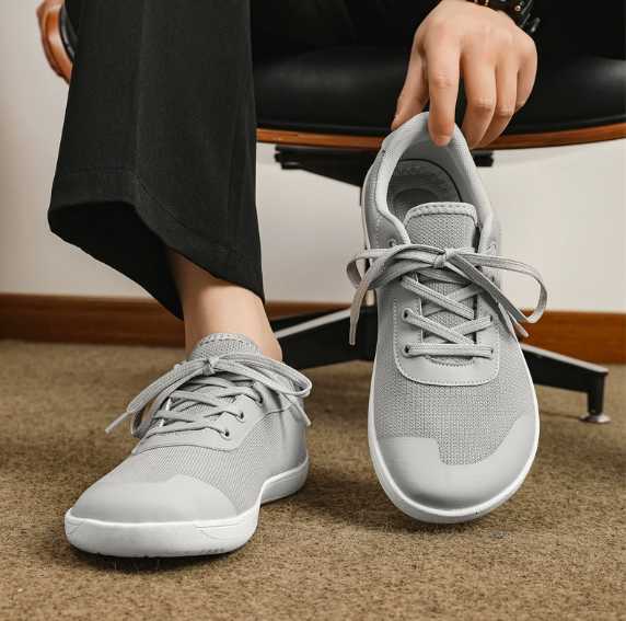 Summer new style wide-toe men's shoes with breathable mesh fabric, running shoes for men, trendy casual sports shoes H260306