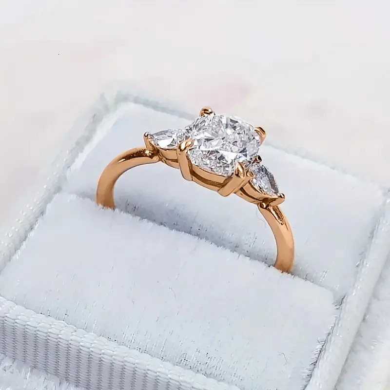 European American Fashion Temperament Stainless Steel Engagement Rings for Women ious Zircon rings Jewelry Accessories Gift 260302