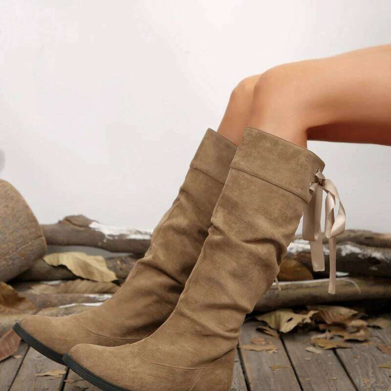 2025 Winter New Round Head Coarse Heel Fashion High End Folded Women's Boots