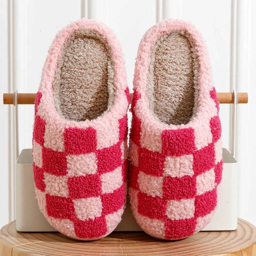 Fashion Retro Checker Womens Winter Warm Home Slippers Couple Indoor Bedroom Plush Anti-slip Soft Sole Leisure Shoes Men S260305