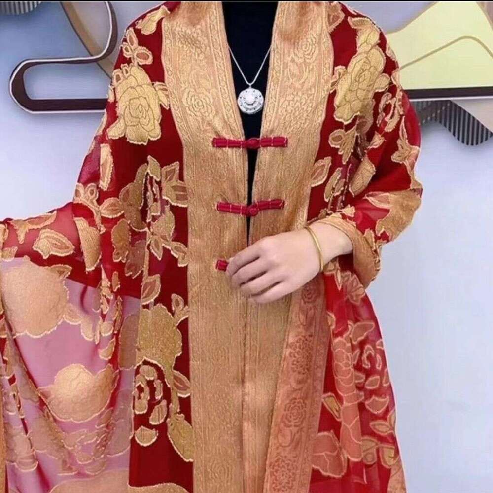 Fashionable And Elegant New Chinese Style Versatile Peony Flower Hand-Cut Jacquard Brocade Shawl With Button