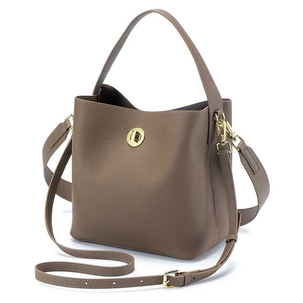 2025 New Genuine Leather Tote Bag for Woman Casual Real Cow Leather Bucket Handbag Fashion Ladies Shoulder or Messenger Bags H260306