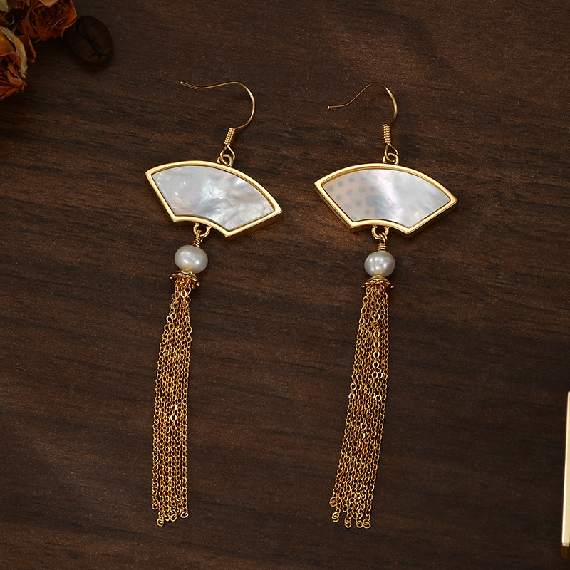 S925 Silver Chinese Style Exquisite Niche National Shell Pearl Fan Earrings Retro Charm Long Tassel Drop Earrings Trend Classic Party Wedding Pendant 