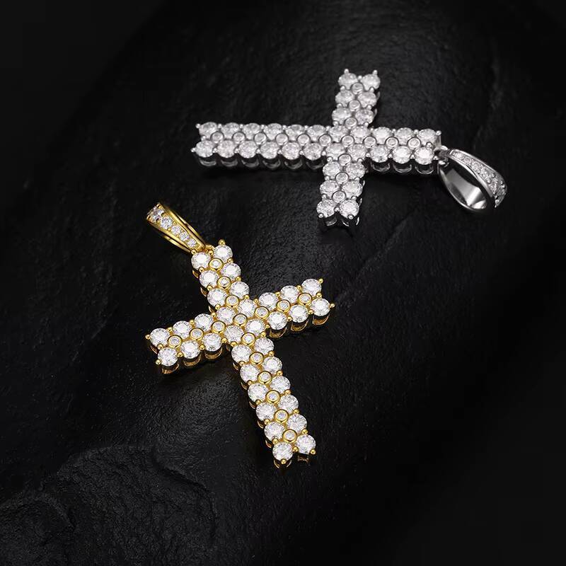 Hot Sale Fashion Hip Hop 925 Sterling Silver Moissanite Cross Pendant for Necklaces