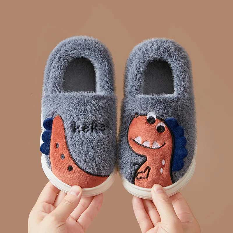 Fashion Girls Shoes 2025 Winter New Kids Boots Fashion Versatile Boys Slippers Comfort Versatile Girls Home Cotton Slippers S260305