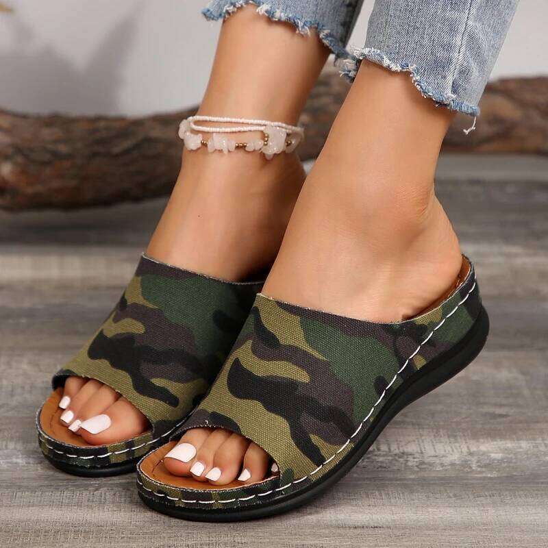 2026 New Fashion Casual Women's Summer Comfort Platform Flat Sandals with Lightweight Non-Slip Beach Shoes