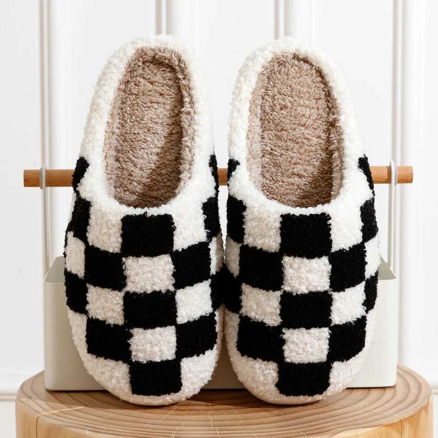 Slippers Classic Checkerboard Embroidered Pattern Womens Winter Indoor Soft Sole Warm Comfy Leisure Bedroom Fuzzy Home Shoes S260305