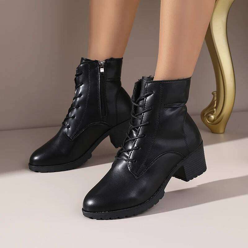 2025 Winter Korean-Style Genuine Soft Leather Ankle Boots - Chunky Heel, Round Toe, Lace-Up, Comfortable