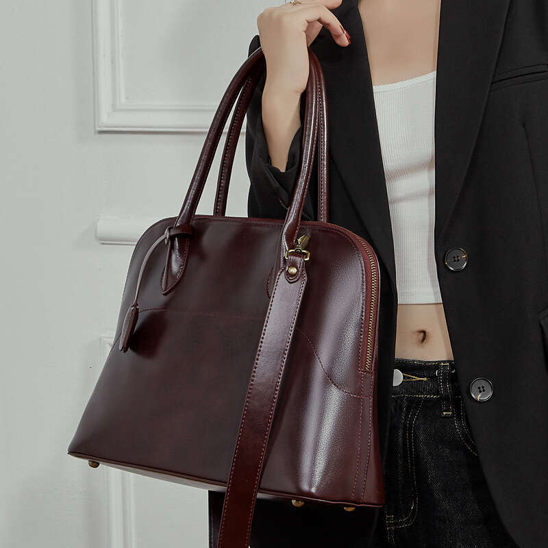 Luxury Shoulder Bags Totes Hobo High End Handmade Top Layer Swift Cowhide Shell Genuine Leather Handbag Commuter Large Capacity Bowling Women S Bag SE