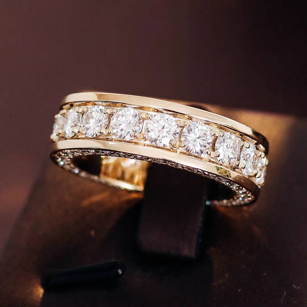Luxury Style Men Jewelry 10K Yellow Gold Round Brilliant Cut Moissanite Eternity Rings Fine Jewelry Perfect Wedding Ring for Men