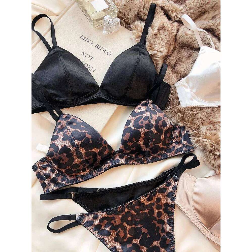 Summer Women Underwear Sexy Silken Triangle Cup Wireless Bras French Bralette Seamless Intimates Bra and Thong Lingerie Set