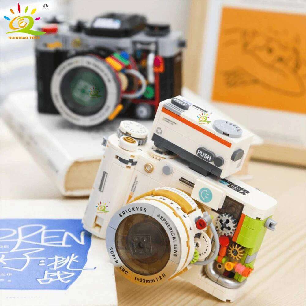 HUIQIBAO Simulation Retro Camera Model Micro Building Blocks Mini Bricks Assemble Children Toys Desk Home Decoration Kids Gift Z260306