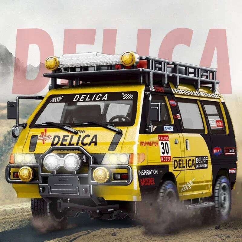 Delica 1:24 Full Size 2.4G RC 2WD/4WD Equipped With Remotely Controllable Lights Simulating A Mitsubishi Car Model C260305