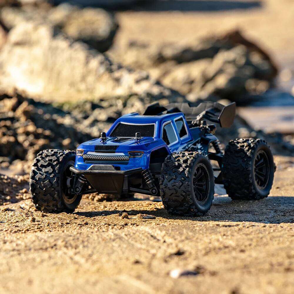 2.4G with Light Vehicle RC Racing Car 20KM/H High Speed Off-Road Climbing Remote Control Toy Gift for Kids C260305