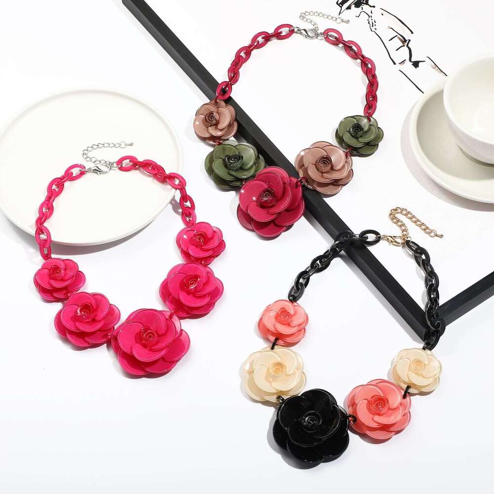 fashion acrylic flower necklace, Bohemian style dopamine color-blocking rose sweater chain