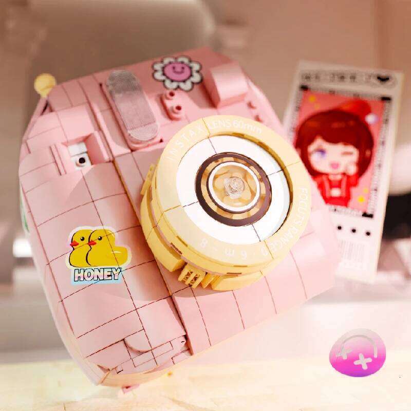 777PCS Pink Building Blocks Simulation Camera Assembly Model Bricks Set Desktop Decoration Kid Toys Birthday Gifts Z260305