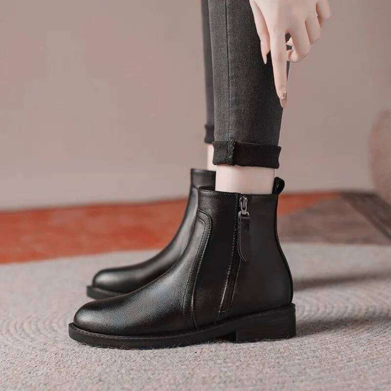 2025 Autumn Winter New Fashion Women's Boots, Side Zipper Low Heel, Versatile and Slimming Ankle Boots