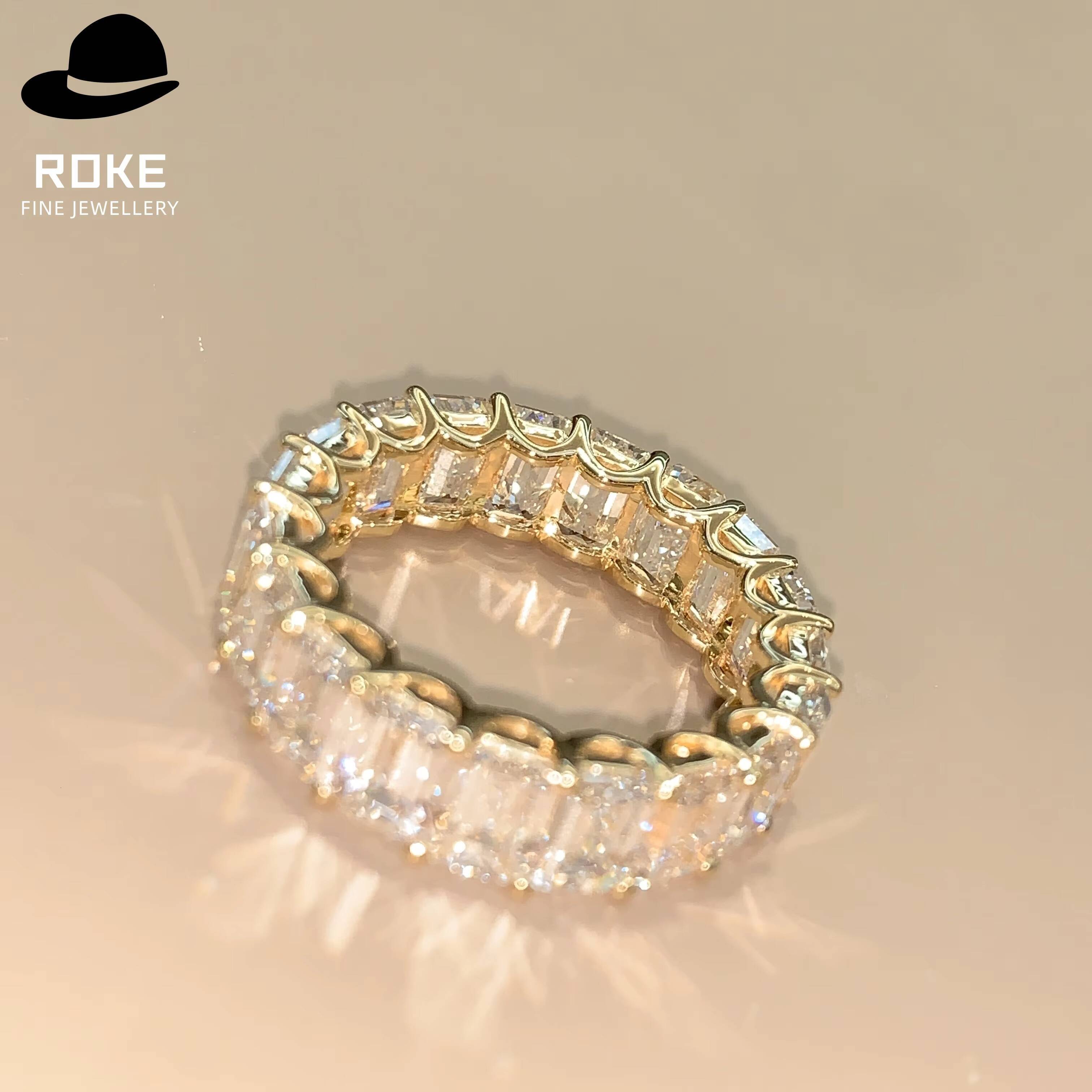 Custom-made 9K-18K Gold Lab Diamond Emerald Cut Ring Gold-toned Bar Setting Band for Womens Wedding Engagement Anniversary Gift