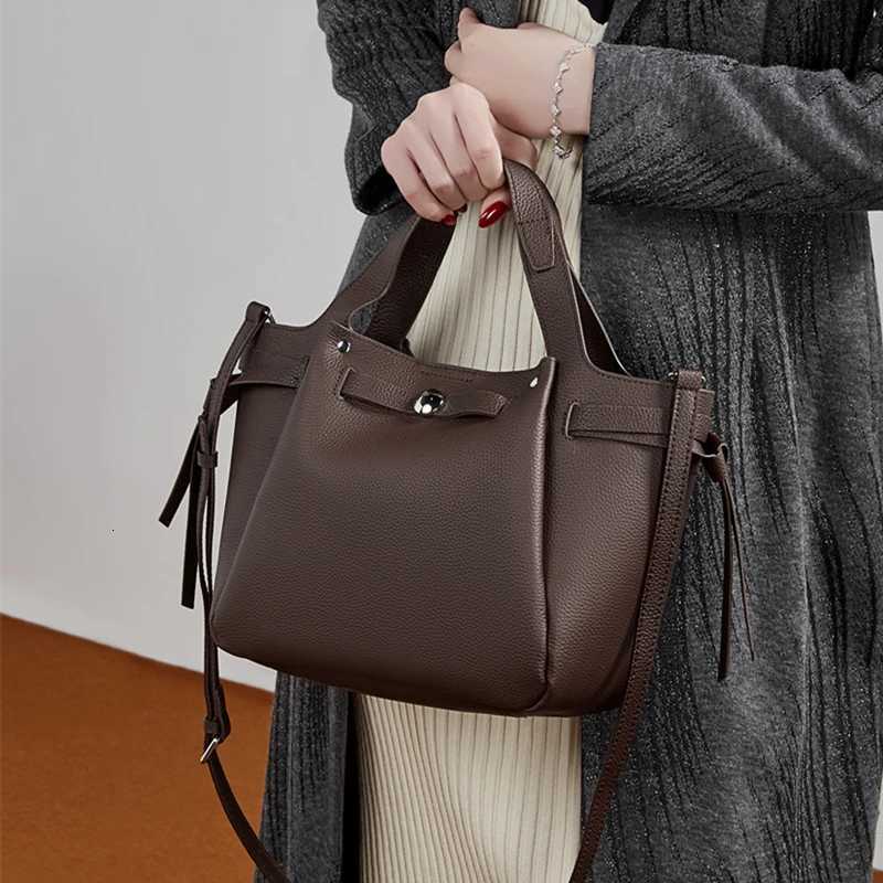 Hifashion Vintage Cow Genuine Leather Tote Shoulder Bags For Women 2026 Designer Crossbody Purses Bucket Ladies Handbags H260306