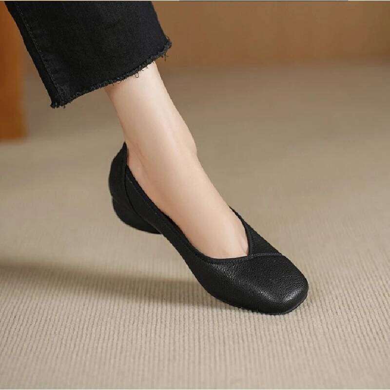 Best-Selling Comfortable Soft-Sole Flats for Women, 2025Autumn New Style, Low-Heel Soft-Leather Shoes, Chunky Heel Slip-On Shoes