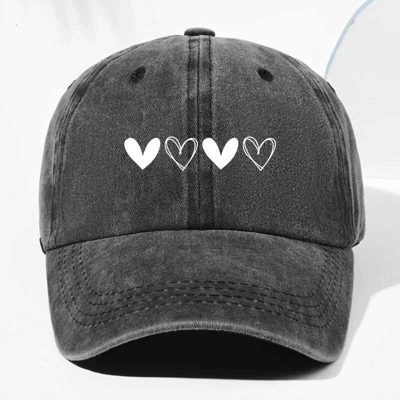 Unisex retro baseball cap with heart-shaped pattern for outdoor sun protection suitable for truck drivers all year round S260306