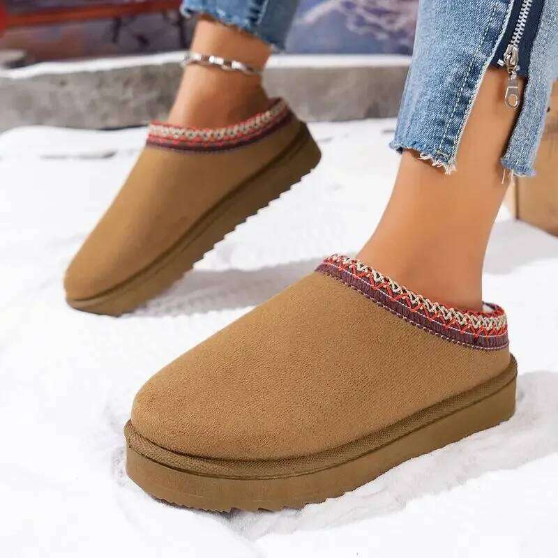 2025 Winter New Ethnic Embroidery Closed Toe Cotton for Women, Flat Heel Outdoor Warm Indoor Slippers