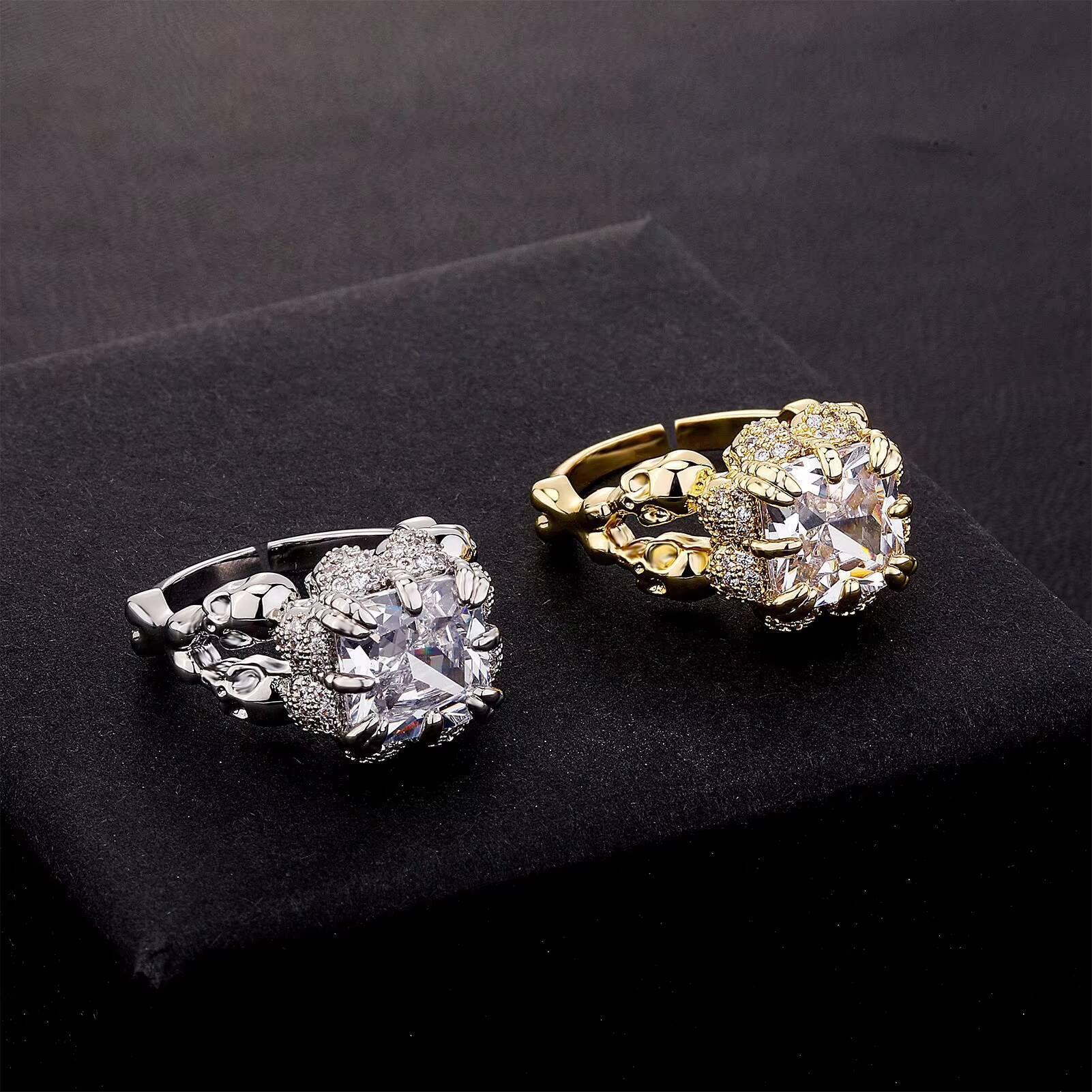 Wholesale High Quality Iced Zircon Brass Gold Plated Lab Created Daily Dragon Claw Shiny Open Hip Hop Diamond Skull Finger Ring