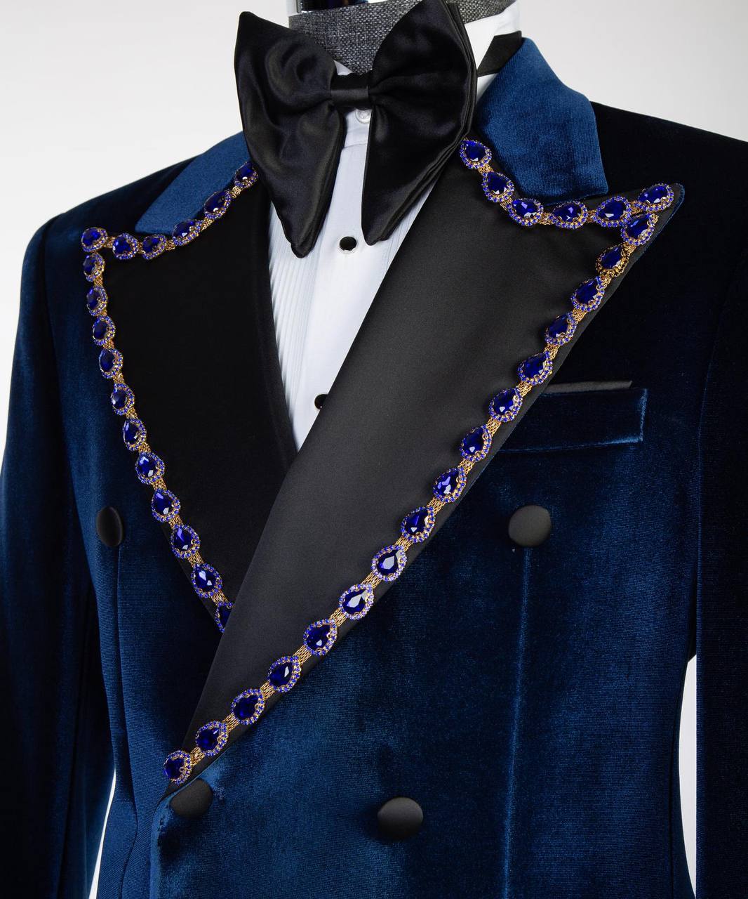 Vintage Men Suits Peaked Lapel Crystal Blazer 2 Pieces Tailor-Made Velvet Jacket Double Breasted Beaded Groom Customized Coat Pants Plus Size