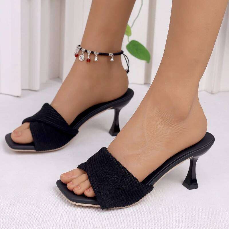 2025 New Summer Women's Square toed High Heel Outdoor Comfortable Temperament Sandals