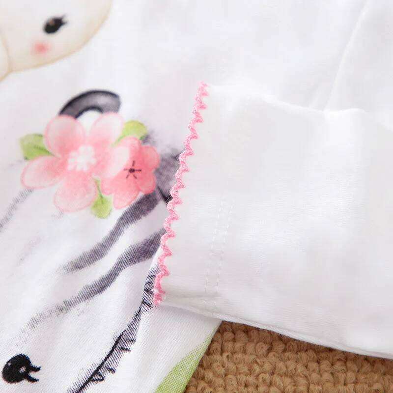 Newborn Baby Clothing Solid Color Fashionable Long Sleeved Cute Giraffe Girl Spring And Autumn Jumpsuit Z260306