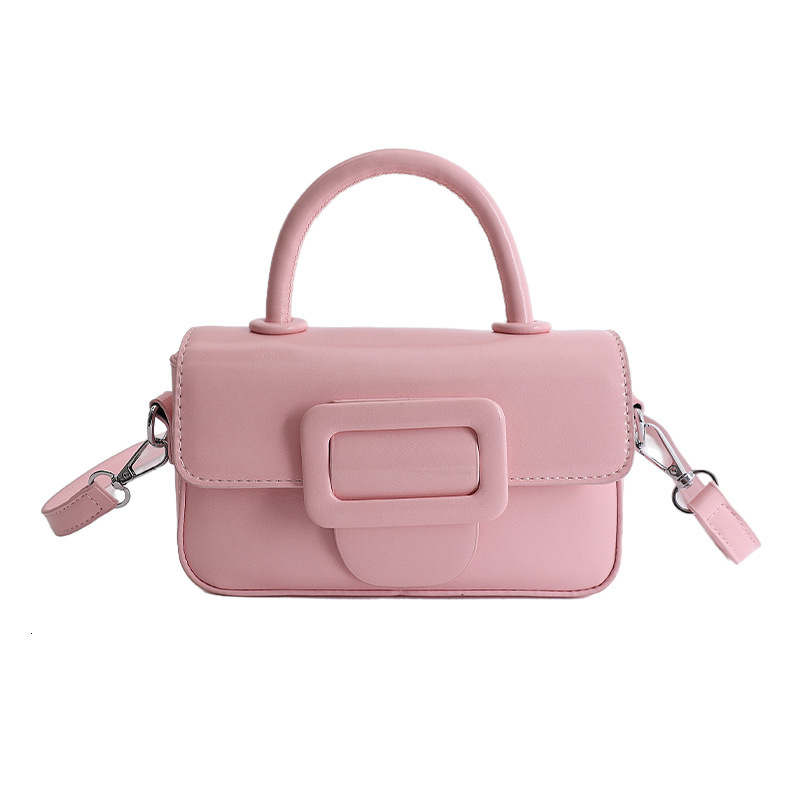 High end retro small square handbag, a new niche shoulder bag and crossbody bag designer bag suitable for women's daily commuting