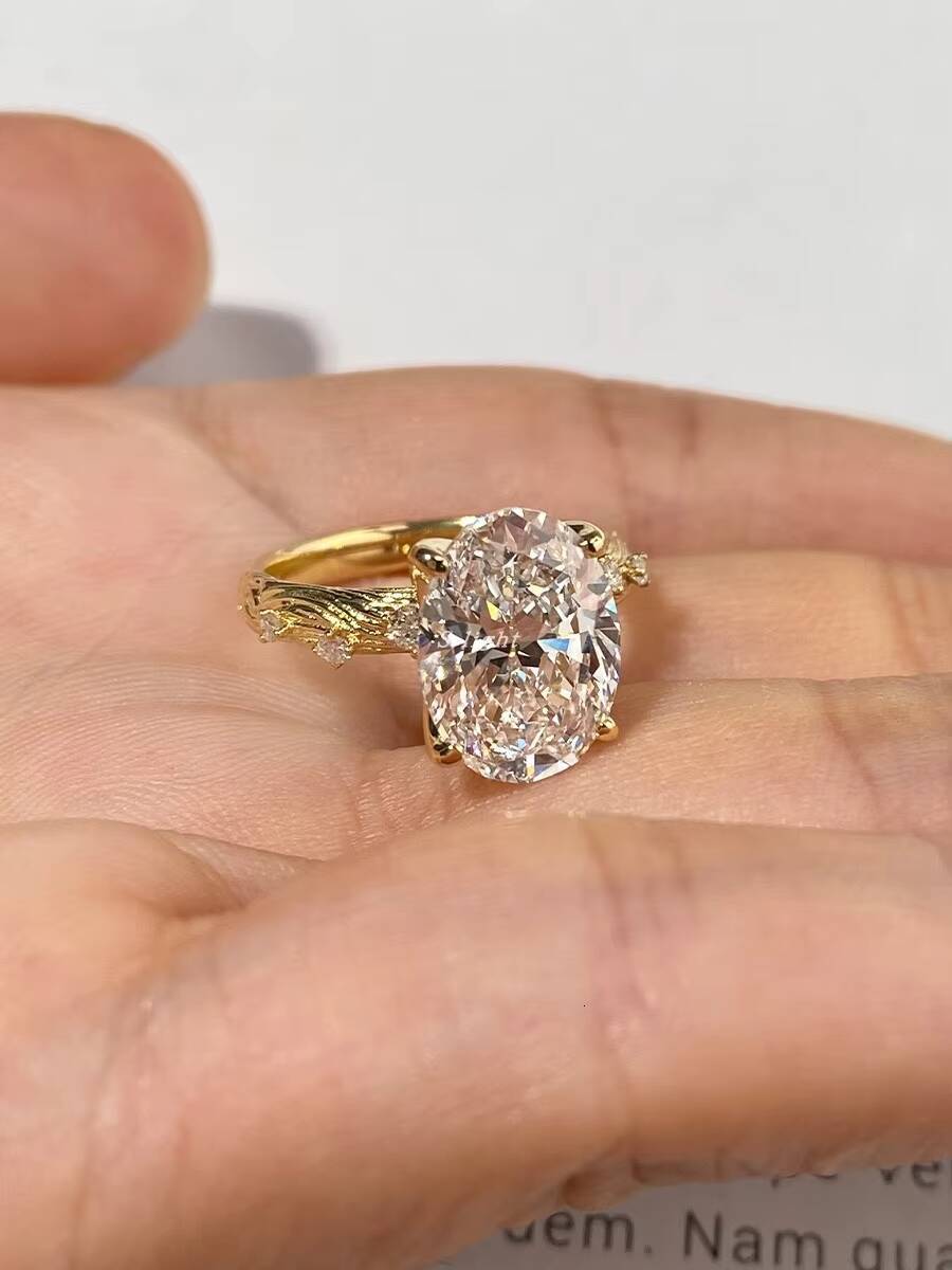 Oval Cultivated Diamond Prong Setting 18K Gold Lab Synthesis Handmade High-end Womens Pigeon Egg-shaped Ring