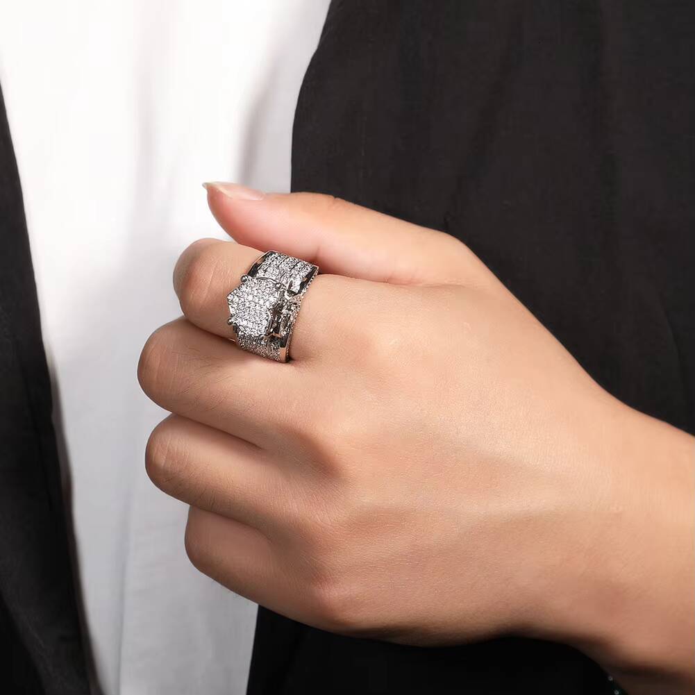 Trendy Hip Hop Heart Ring for Men Heavy Design Full Zircon Pave Retro Style Brass Zircon Fashion Jewelry
