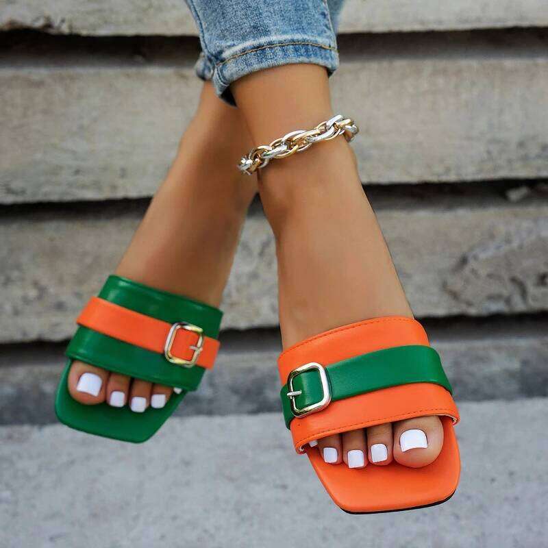 2026 New Women's Hot Selling Trendy Sandals Outdoor Casual Wear resistant Lightweight Flat Shoes