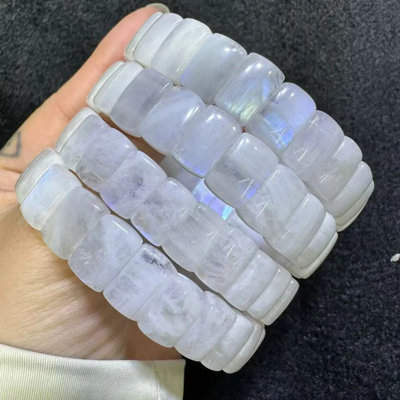 AAAA Good Quality Blue Rainbow Moonstone Bracelet Natural Stone Jewelry Bangle for Woman for Gift Wholesale about812mm 260302