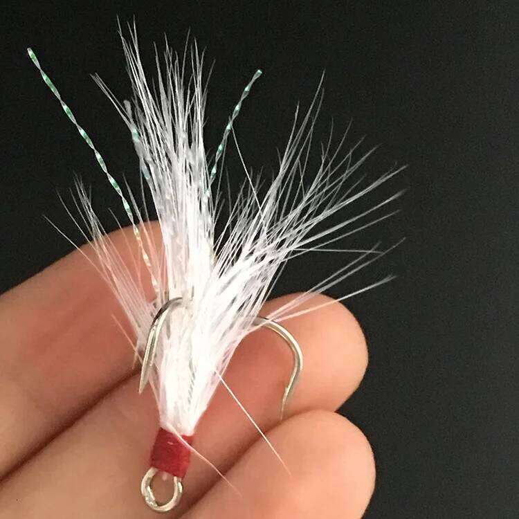 Fishing Treble Hook Lure Red White Feather Fishhook Round Base Hooks Size 2# 4# 6# 8# 10# Lot 5 Pieces Y260305