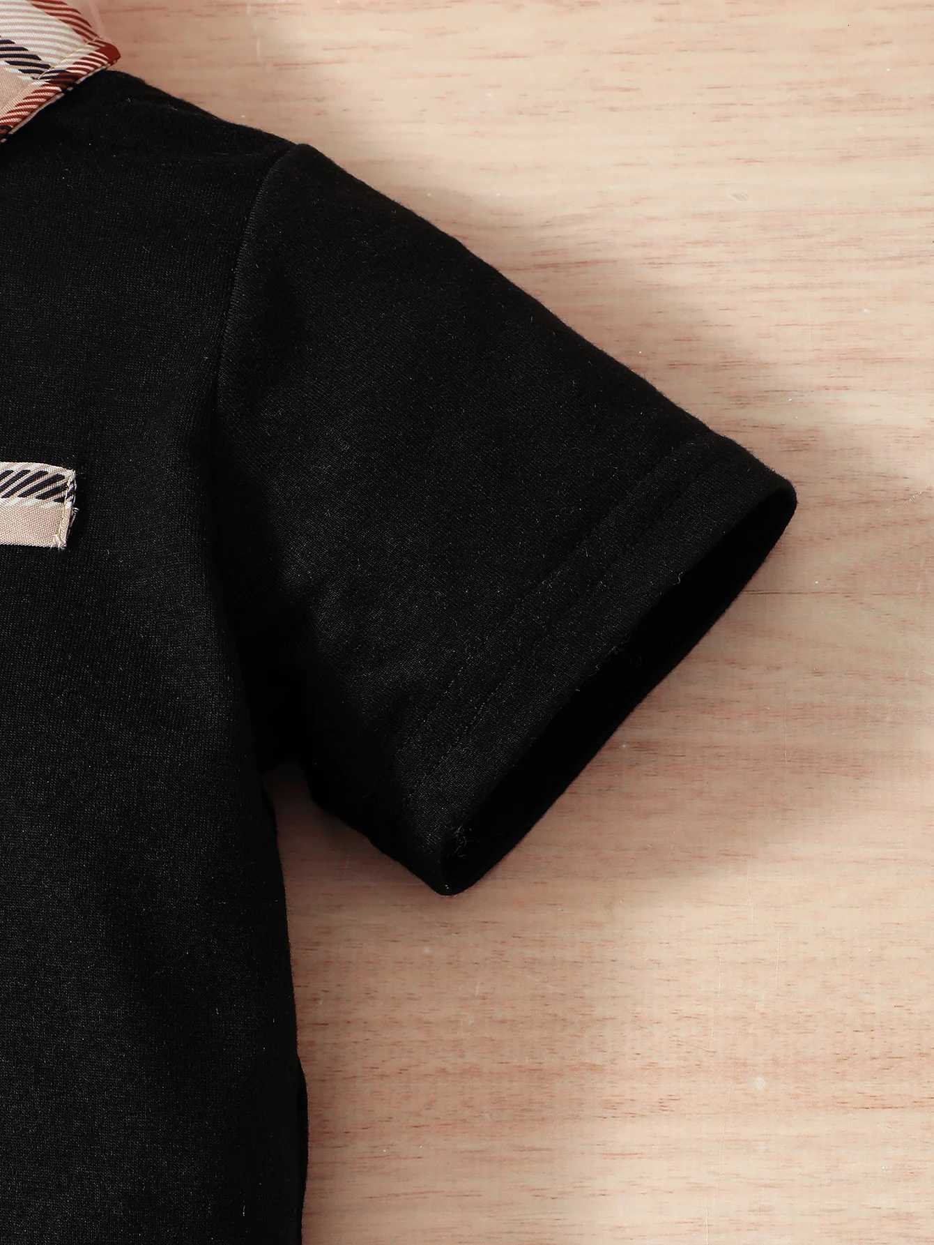 This 1-6 years old boys' plaid splicing polo set is casual, versatile, and cool, making it a perfect plaid short-sleeve two-piece set for summer.