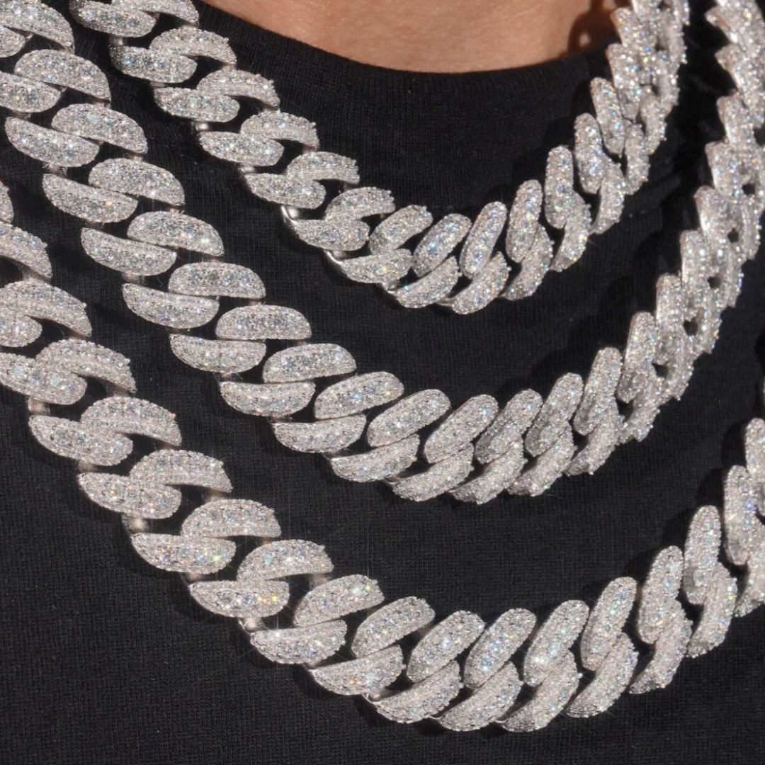 Iced-out 13/15/16/18mm Cuban necklace with four raised stones in the middle fashion jewelry
