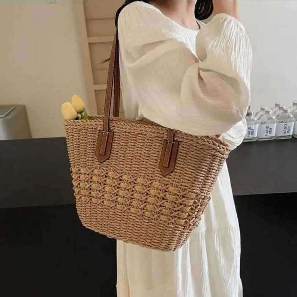 Hollow Out Bag Women, Capacity Versatile Woven Shoulder Commuting Straw Bag, Large Tote For Beach