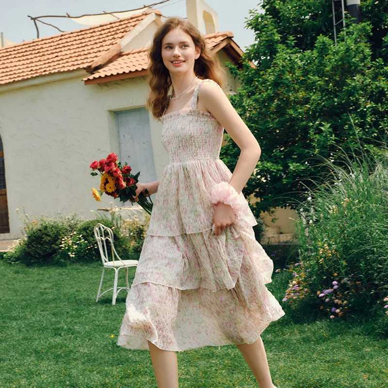 Semir Dress Women Texture Chiffon Cake Skirt Resort Style 2025 New Summer Romantic Floral Suspender Dress Gentle X260306