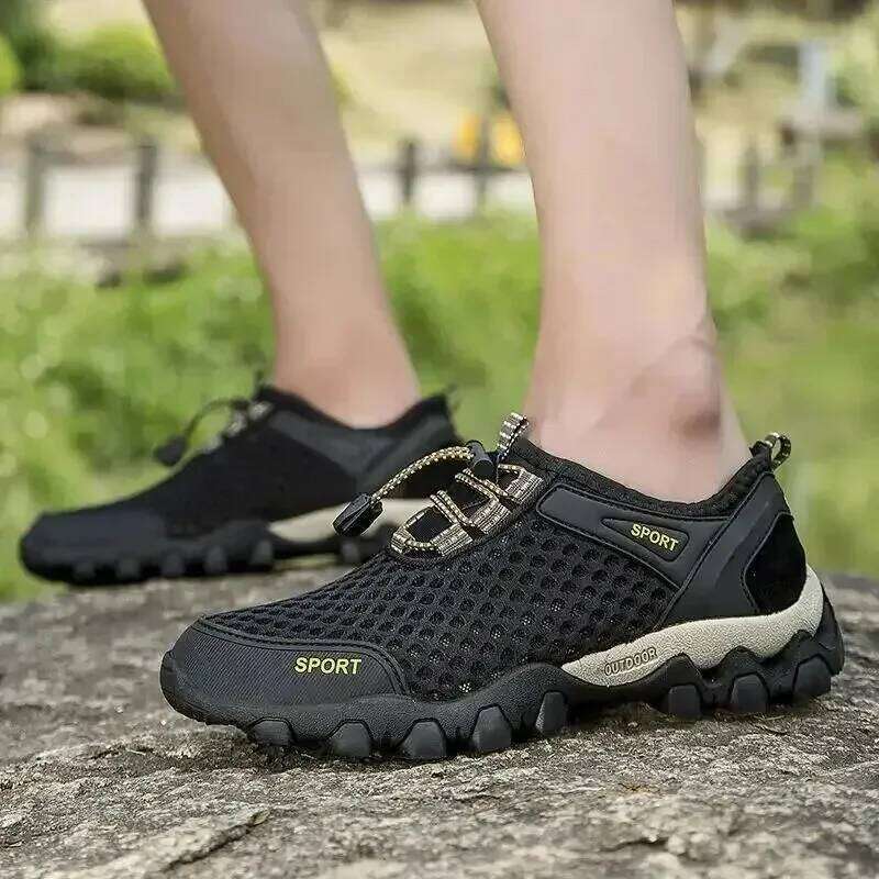 Breathable Fashion For Climbing Hiking Shoes Men Outdoor Beach Wading Tenis Barefoot Sneakers