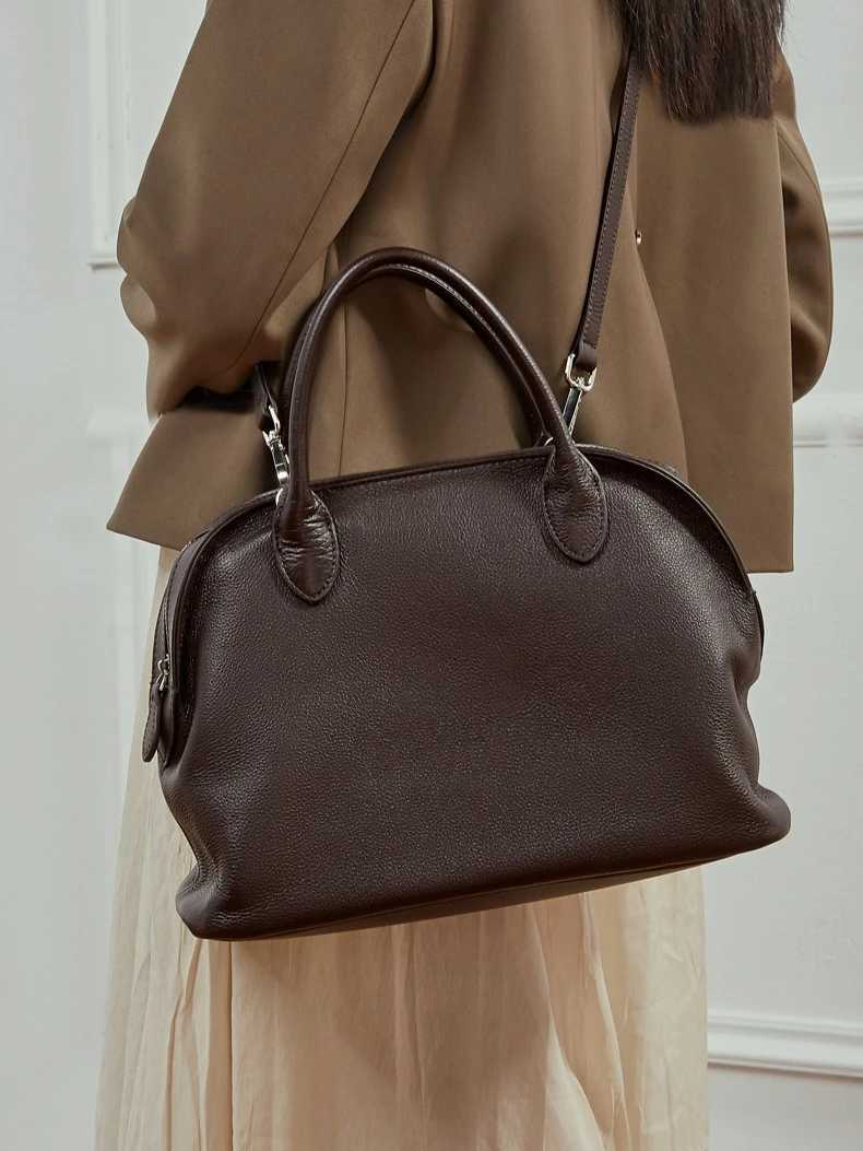 Vintage 100 Genuine leather Shell Bag Versatile Large Capacity Top Handle Handbag Designer Shoulder Bag Crossbody Bags H260306